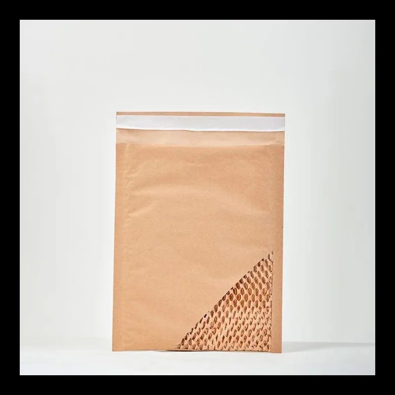 Крафт-конверт с прослойкой из сетчатой бумаги, бурый, 205*255+40 мм